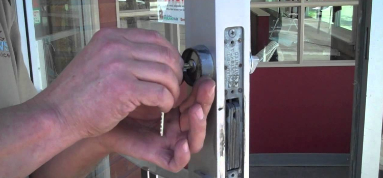 commercial door lock repair Rialto